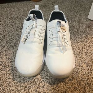 Women’s clove classic white